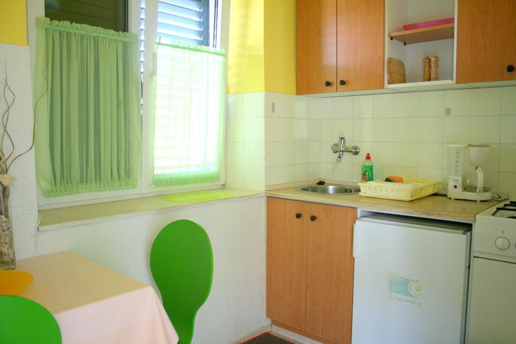 Apartment Vila Anka Slano Rum bild